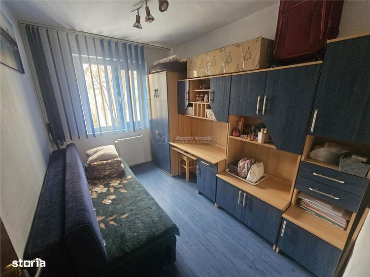 Apartament cu 3 camere, mobilat în Central