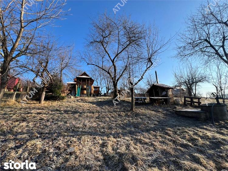 Casă cu 2 camere cu Teren 640 Mp în Rășinari