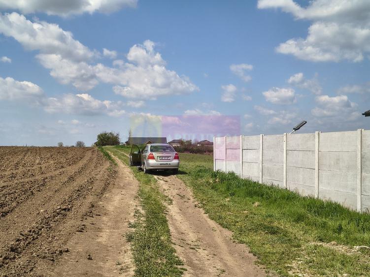 Teren Construcții intravilan de 3000 mp, în Poșta