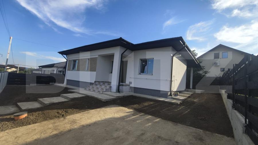 Casă individuală cu 4 camere cu Canalizare în Ciurea