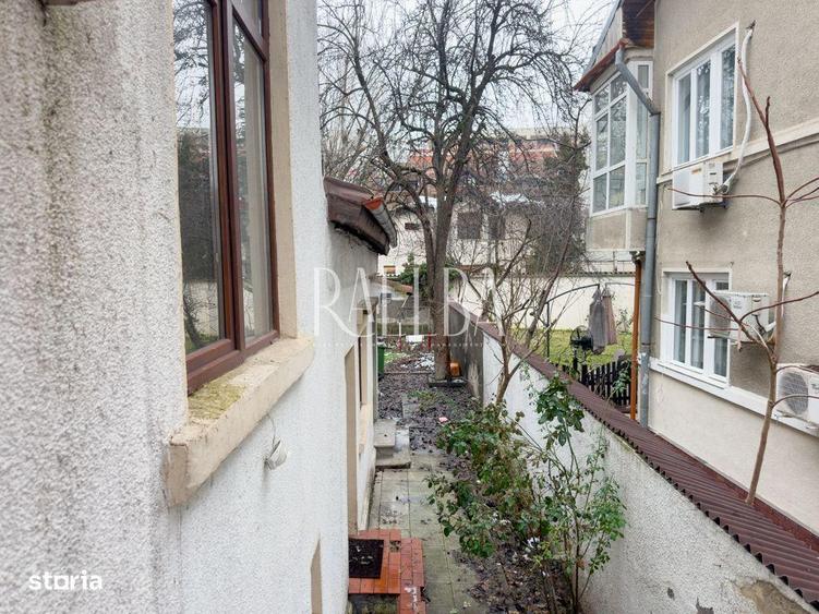 Casă cu 4 camere cu Teren 232 Mp în Grivița