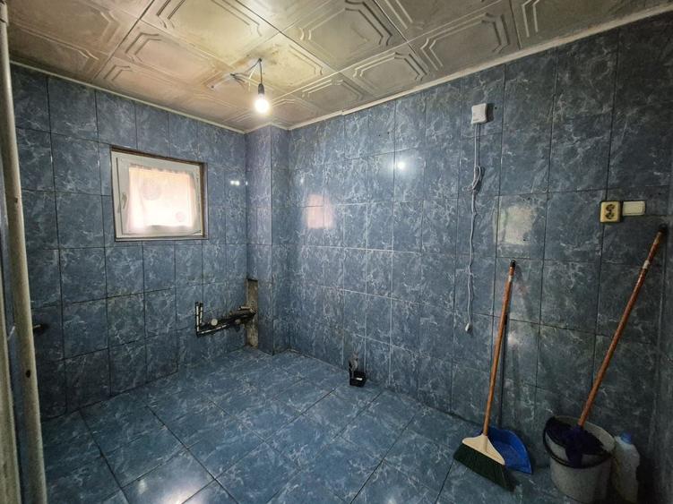 Apartament cu 4 camere semidecomandat în Sălăjan