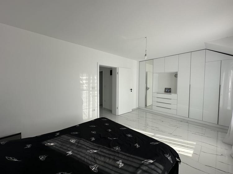 Duplex cu 3 camere cu Teren 305 Mp în Moșnița Veche