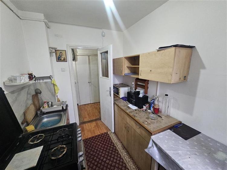 Apartament cu 2 camere semidecomandat în Micro I