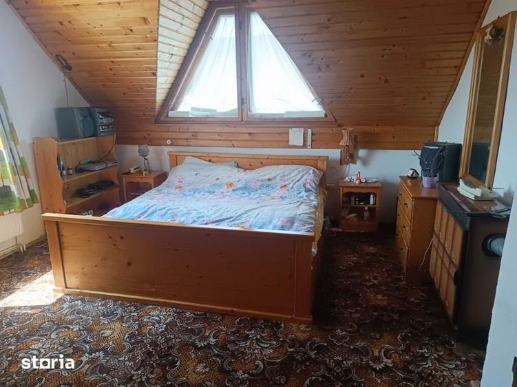 Casă cu 4 camere cu Teren 185 Mp în Central