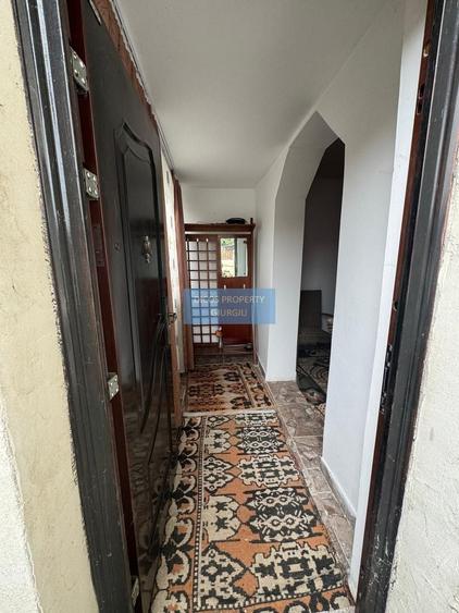Casă individuală cu 5 camere cu Canalizare în Semicentral