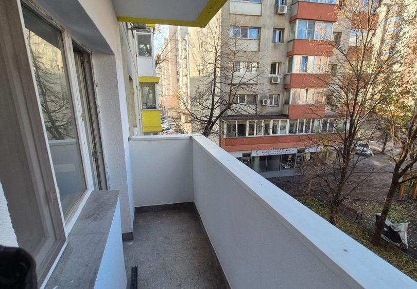 Apartament cu 2 camere decomandat în Moșilor