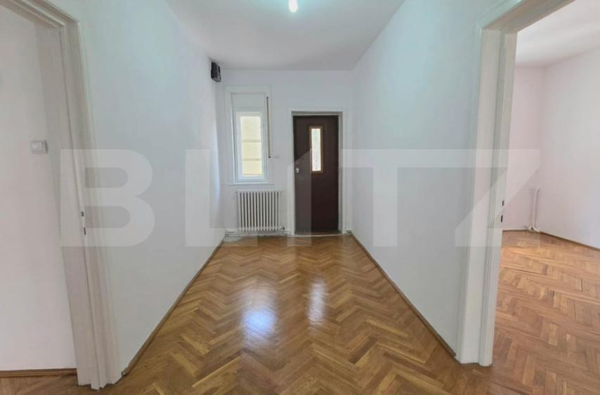 Apartament cu 3 camere decomandat în Iosefin