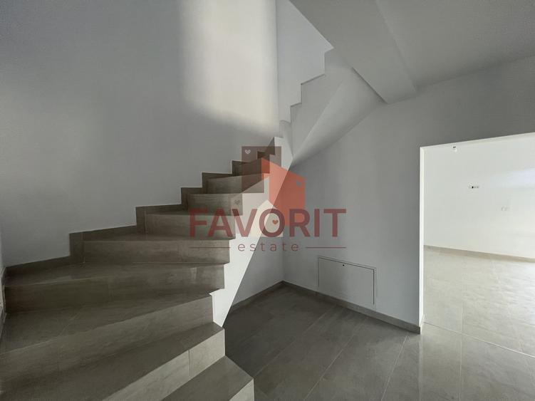 Duplex cu 5 camere cu Canalizare în Chișoda