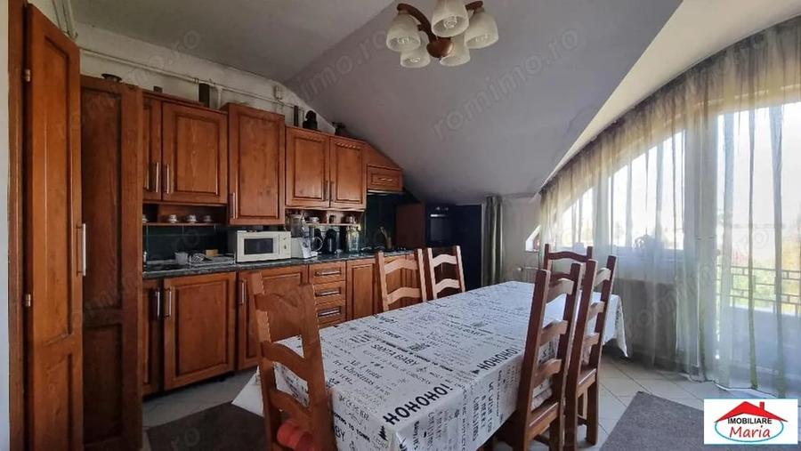 Apartament cu 4 camere decomandat în Titulescu