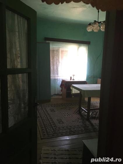 Casă cu 3 camere în Comloșu Mare