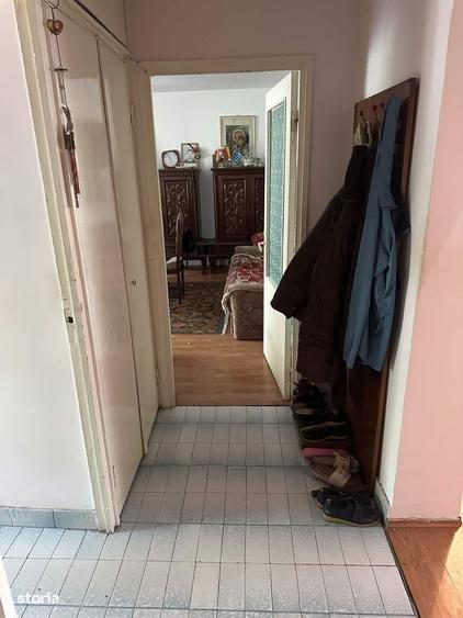 Apartament cu 4 camere în Calea București