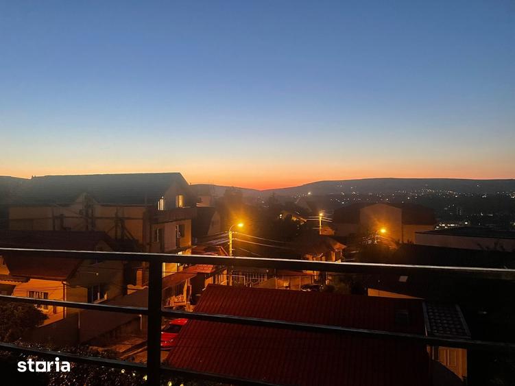 Apartament cu 3 camere în Zorilor