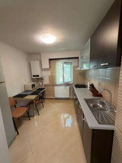Apartament cu 4 camere decomandat, mobilat în Inel I