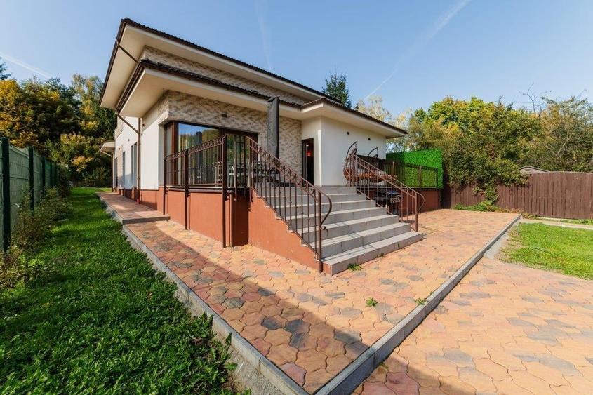 Casă individuală cu 5 camere cu Teren 808 Mp în Noua