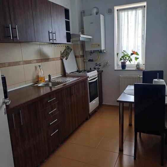 Apartament cu 2 camere decomandat în Bartolomeu