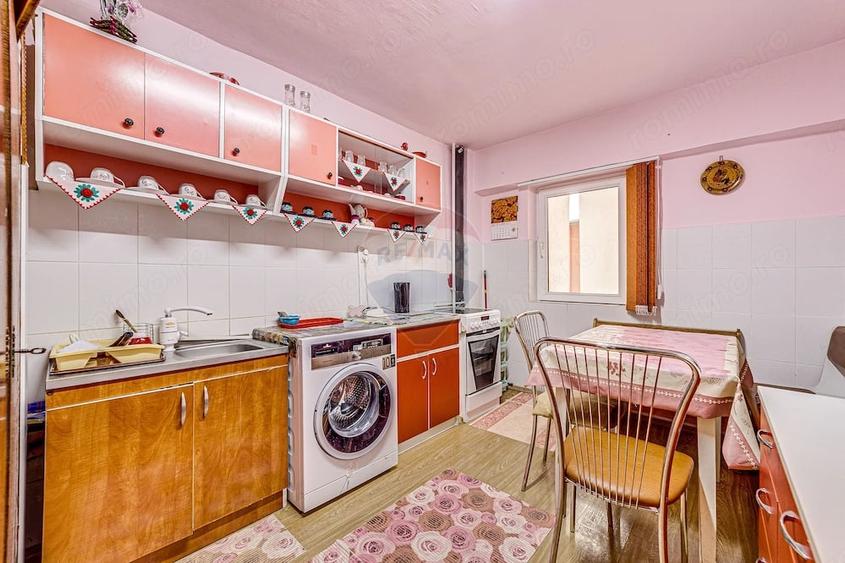 Apartament cu 2 camere semidecomandat în Malul Mureșului