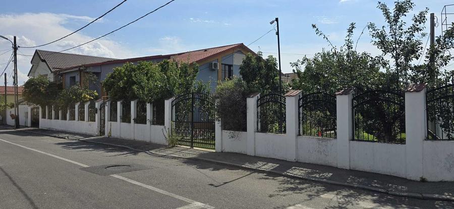 Casă cu 4 camere în Bariera Vâlcii