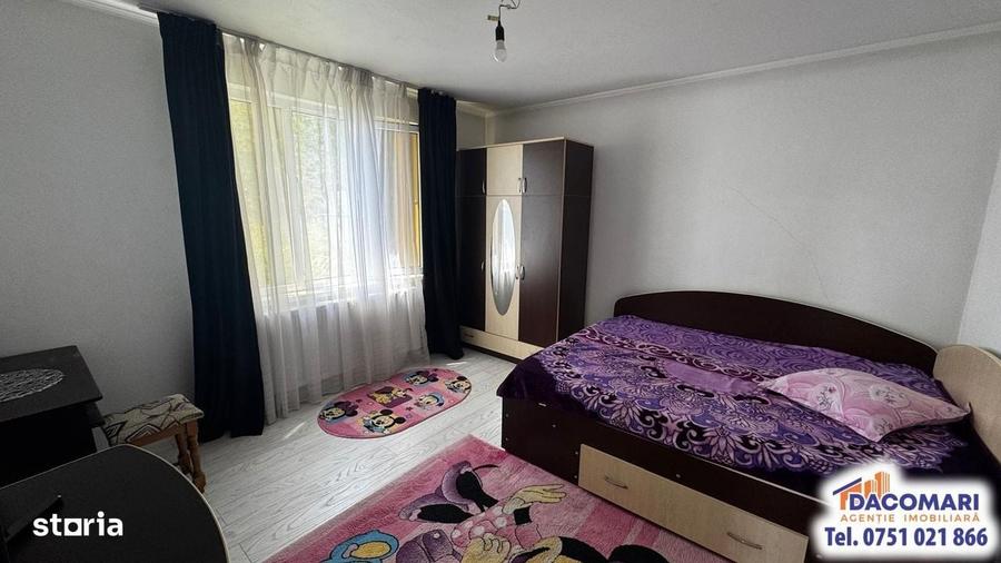 Casă cu 4 camere în Piscu