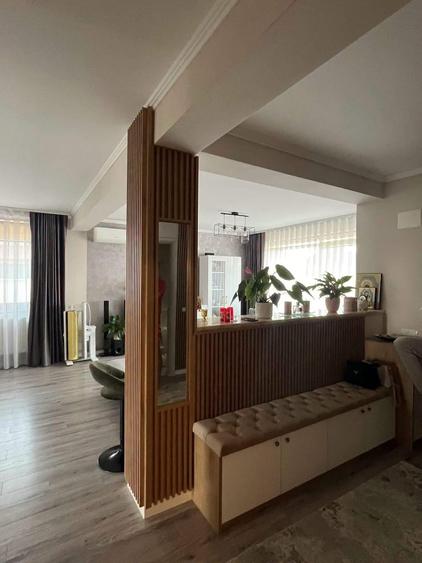Casă cu 6 camere cu Piscina în Cordău