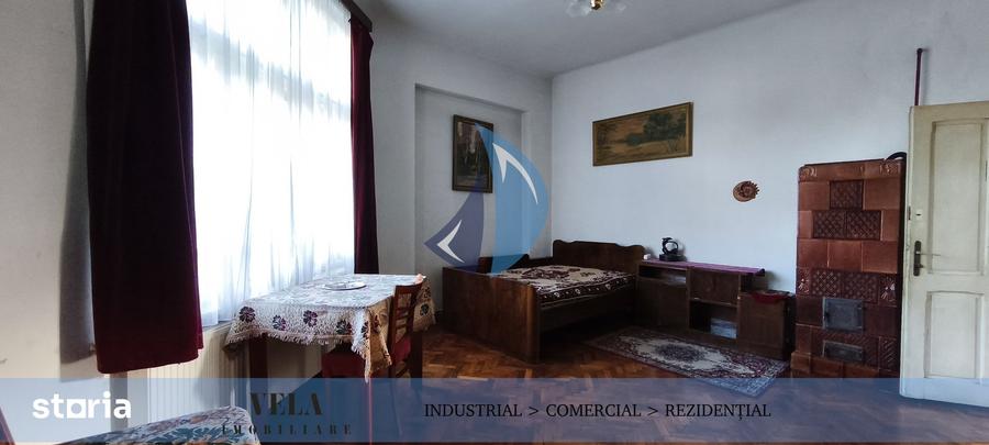 Casă cu 3 camere cu Teren 260 Mp în Semicentral
