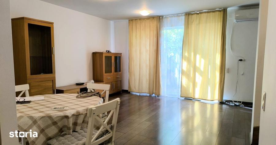 Casă cu 3 camere cu Teren 100 Mp în Central