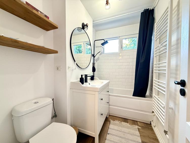 Apartament cu 2 camere semidecomandat, mobilat în Take Ionescu