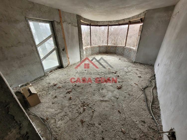 Casă cu 3 camere în Breaza