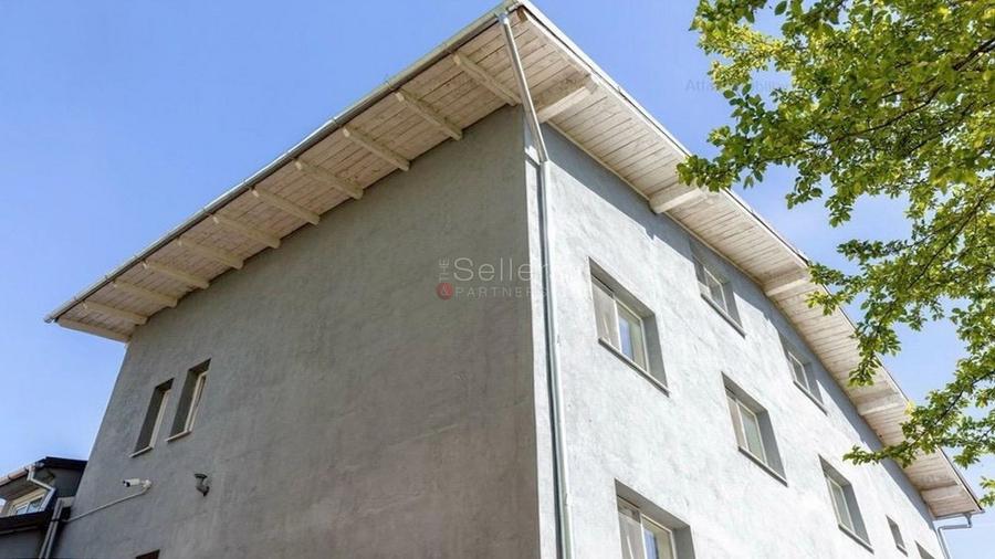 Casă individuală cu 31 camere cu Canalizare în Blumăna