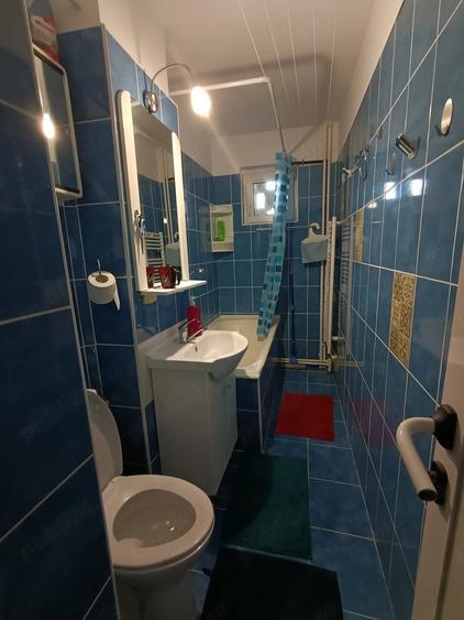 Apartament cu 3 camere semidecomandat în Nord