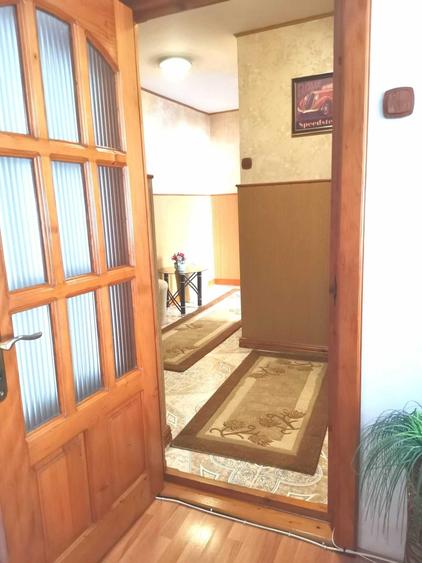 Apartament cu 2 camere decomandat în 1 Mai