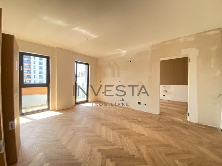 Apartament cu 3 camere semidecomandat în Între Lacuri