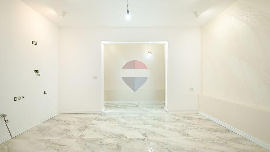 Apartament cu 3 camere decomandat în Bod