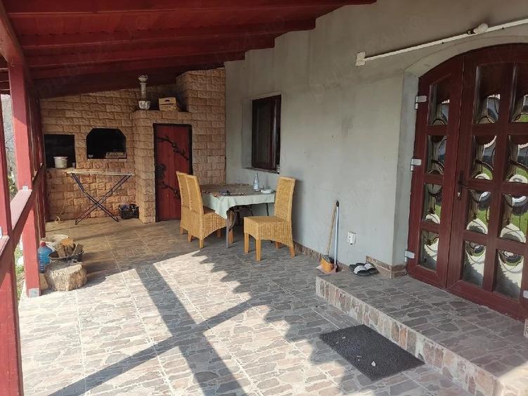 Casă cu Teren 300 Mp în Horia