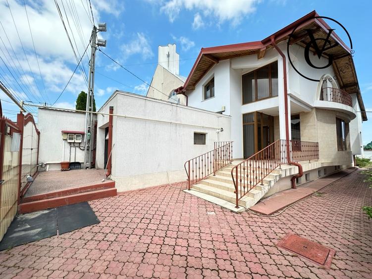 Casă individuală cu 5 camere cu Canalizare în Babadag