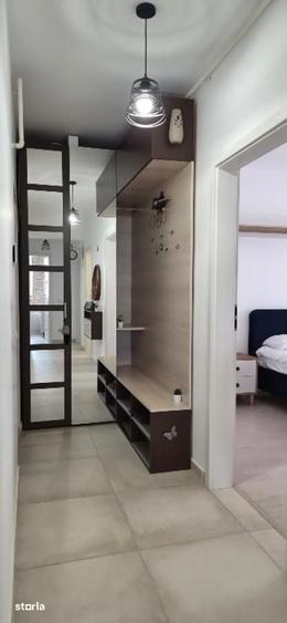 Apartament cu 2 camere decomandat în Metalurgiei