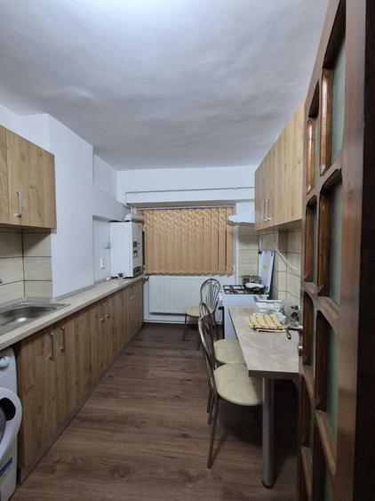 Garsonieră decomandată în Central