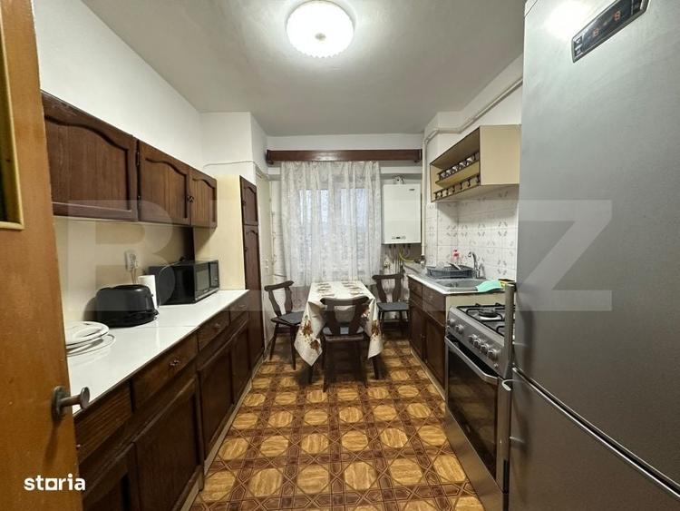 Apartament cu 3 camere decomandat în Batiz
