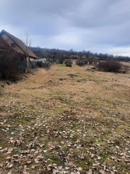 Teren de 1800 mp, în Central