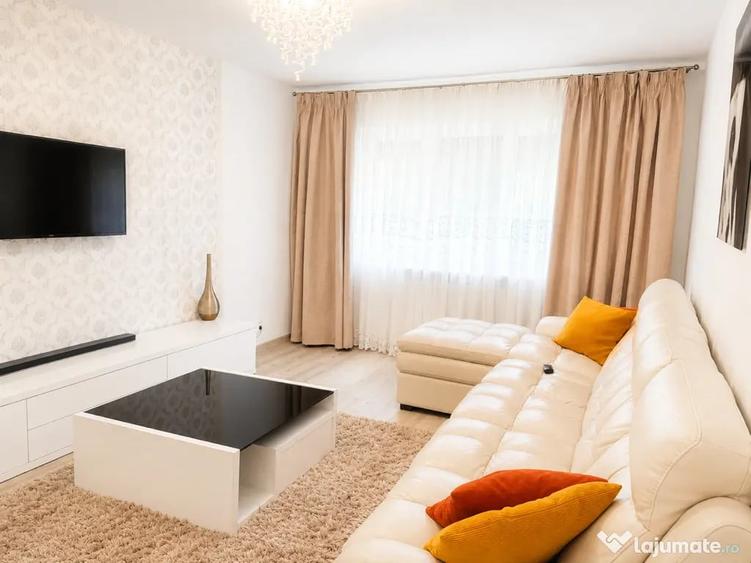 Apartament cu 3 camere decomandat în Calarași 4