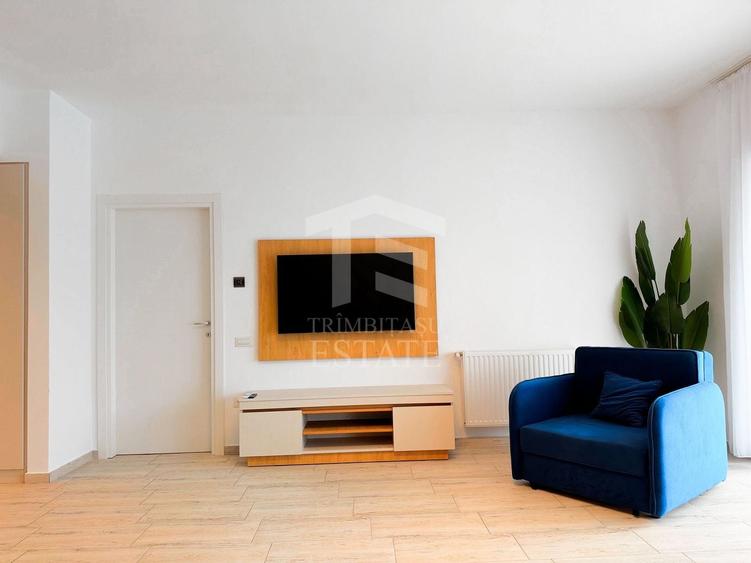 Apartament cu 2 camere semidecomandat, mobilat în Exterior Est