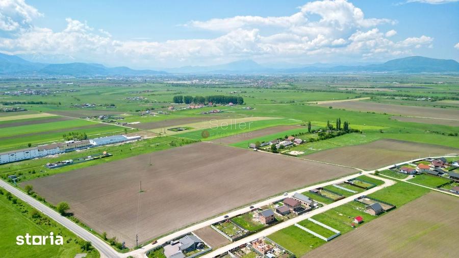 Teren de 31800 mp, în Sânpetru