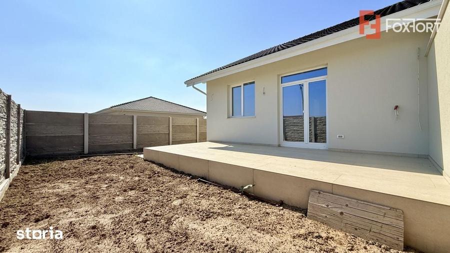 Casă cu 3 camere cu Teren 236 Mp în Remetea Mare
