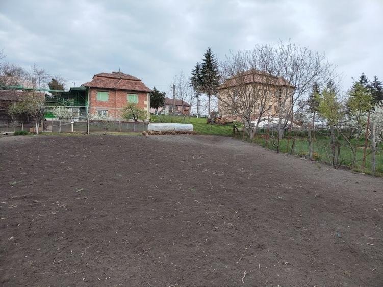 Casă cu 4 camere în Călărași