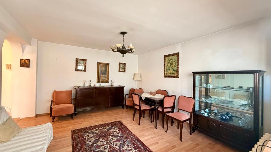 Apartament cu 2 camere decomandat în Decebal
