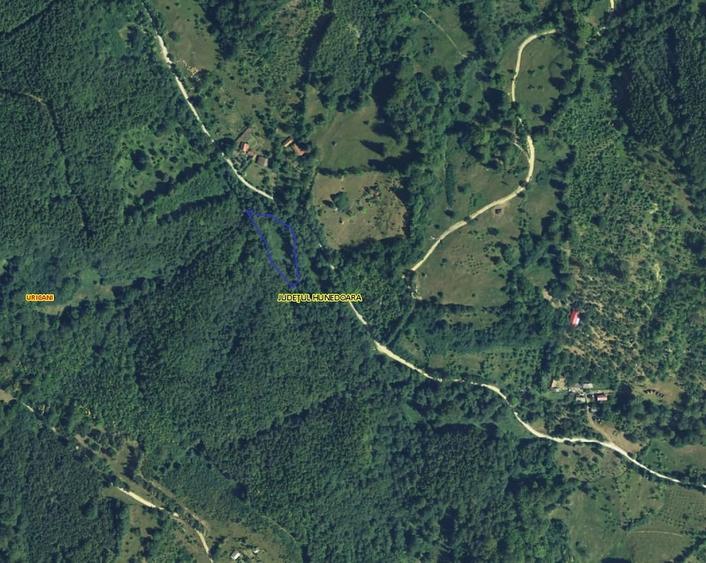 Teren de 2170 mp, în Uric