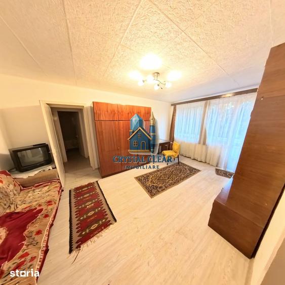 Apartament cu 2 camere nedecomandat în Aleea Carpați