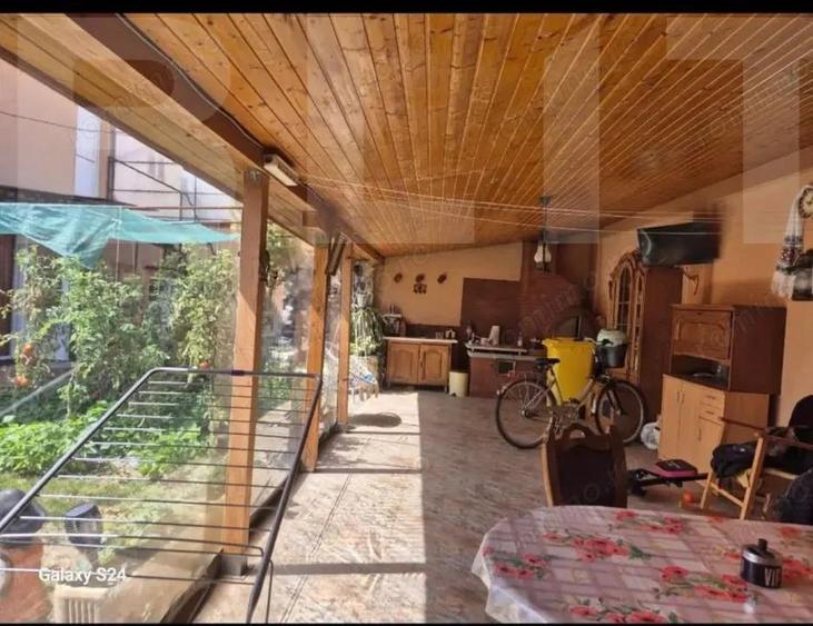 Casă cu Teren 350 Mp în Central