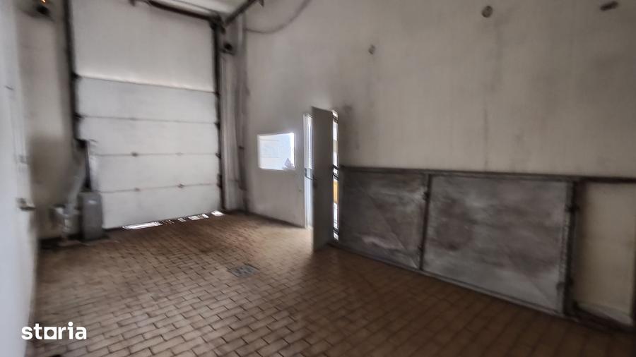 Spațiu comercial, de 1,000 mp, în Sud