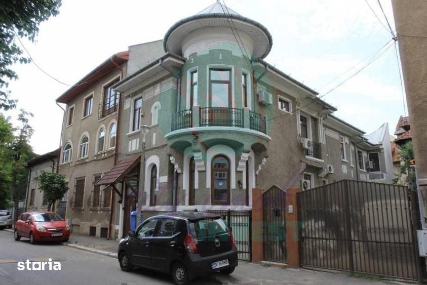 Casă cu Teren 200 Mp în Iancului